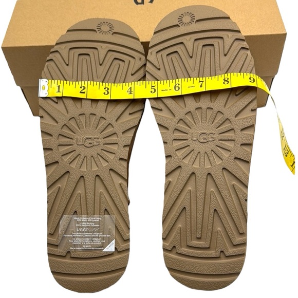 UGG Classic Slippers Size 11 - Picture 12 of 16